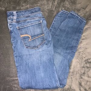 AMERICAN EAGLE high waisted jeans